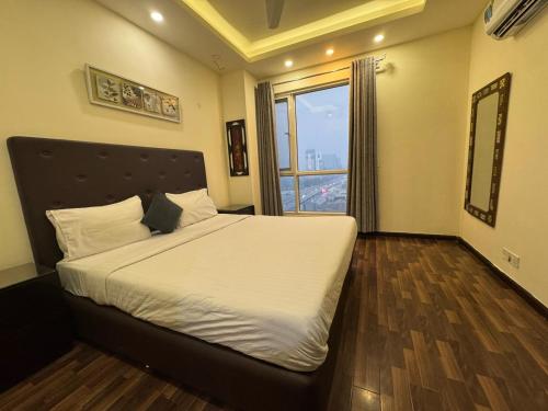 Luxury Elysium 1BHK Opposite Centaurus Mall - image 9