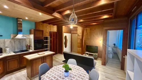 T2 Aix-Les-Bains atmosphere chalet