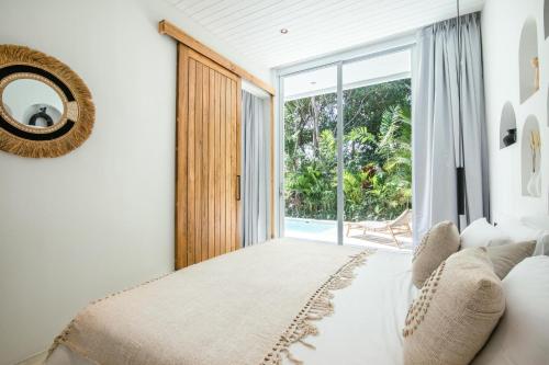 Modern 2BR Villa 4min to Bingin's Coastal Charm - image 5