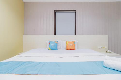 Dancenter Hotel Igloo Room Type - Deluxe Double Room