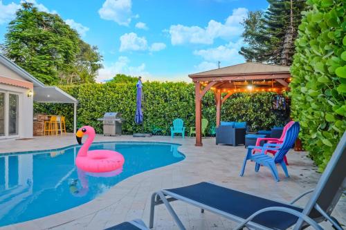 4 Bedroom Villa Pool Game Room By Beach & Hard Rock – khách sạn tại Pembroke Pines