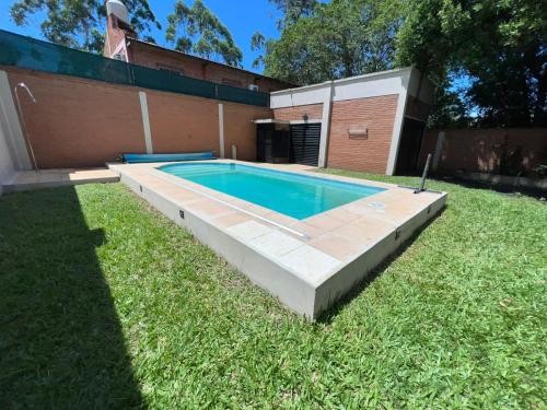 Lujosa Casa con Pileta a Cuadras de la Playa