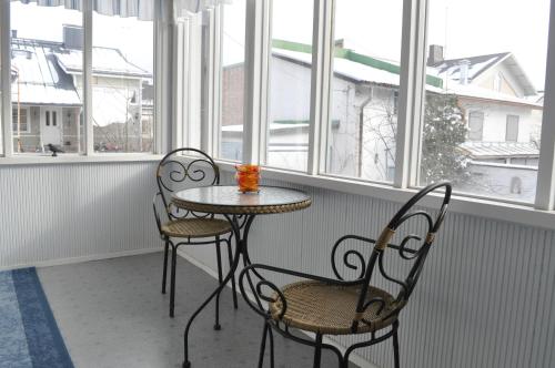Balcony/terrace, Apartment Hotel Kuukkarin Kortteeri in Pori