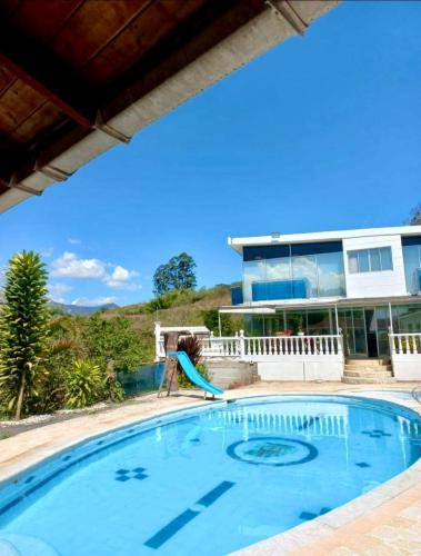 Finca De Lujo En Copacabana Antioquia