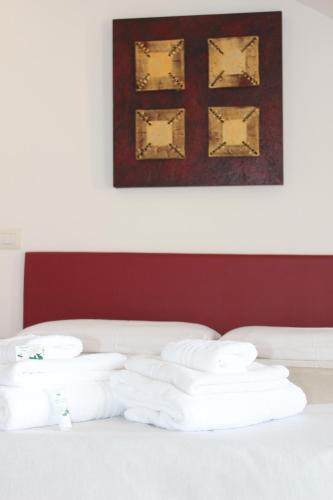 Studio Apartment image 5