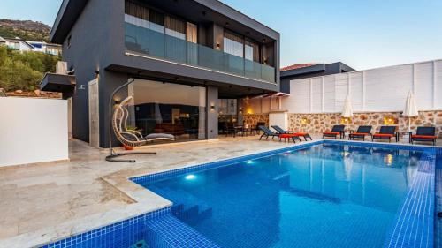 Yeşilköy 3 bedroom secluded villa with private pool hot tub – khách sạn tại Yeşilköy