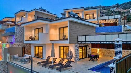 Yeşilköy 2 bedroom secluded villa with private pool hot tub – khách sạn tại Yeşilköy