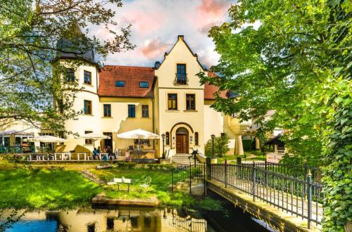 Parkschlößchen Hotel in Maasdorf, Deutschland