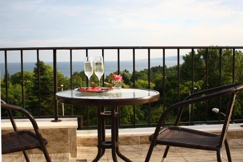 White Rock Castle Suite Hotel & SPA - image 4