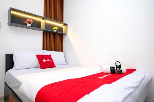 RedDoorz at Simple Stay Malang - image 2