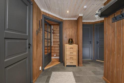 Exclusive family cabin in Hafjell ski-in-ski-out in Oyer