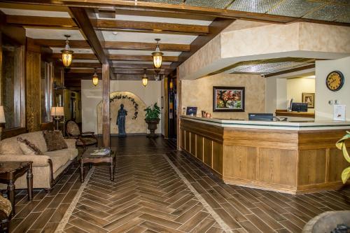 Előcsarnok, Baymont Inn & Suites by Wyndham Fargo in Fargo (Észak-Dakota)