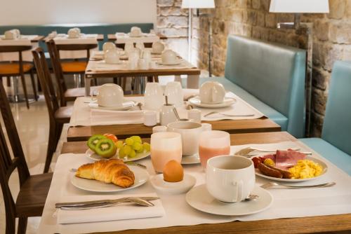 Best Western Le Jardin de Cluny - image 3