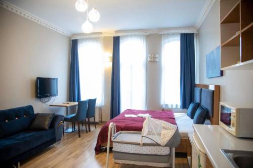 room detail thumbnail 0