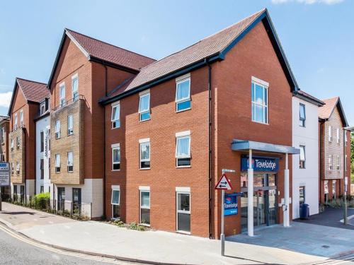 . Travelodge Chertsey