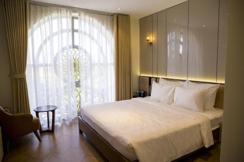 판랑 - 탑참 (닌투언) khách sạn phát hiếu ninh chử (khach san phat hieu ninh chu) 2성급 호텔 스위트룸