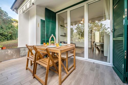 070 - Villa OLANDA con veranda VISTA MARE a 5 minuti SPIAGGIA con PISCINA CONDOMINIALE