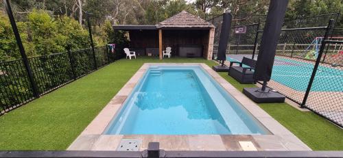 مسبح, Lodge 2, Family Luxury Country Retreat Spa & Pool in Diamond Creek