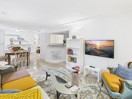 The Hawthorne House Hideaway – khách sạn tại Oak Bay