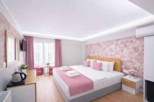 Ria Suites Boutique Hotel - image 4