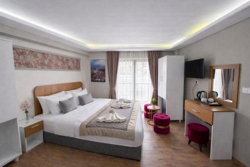 Ria Suites Boutique Hotel - image 13