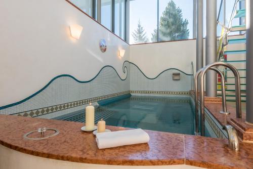 Gyógyfürdő, Golfhotel Riederhof in Riederalp
