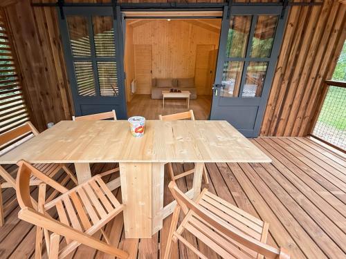 Balcony/terrace, Chalet sur pilotis, sejour insolite en foret 5pers in Lapleau