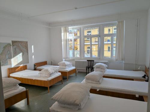 1 twin bed