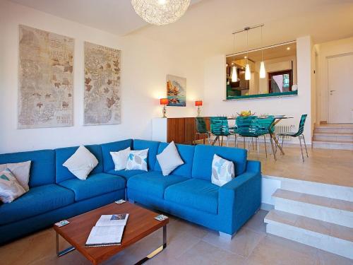 Apartment Bella Vista In Mezzegra with POOL sleeps 6- by Italian Apartments