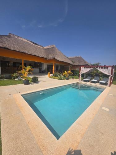 Villa évasion proche de la plage (Villa evasion proche de la plage) in Boukot Ouolof