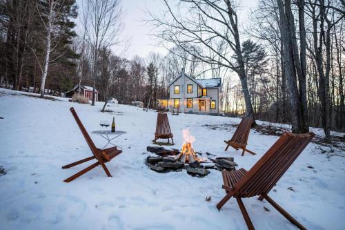 SwissHill Farmhouse 5 Bedrooms rustic charm in Kenoza Lake (NY)