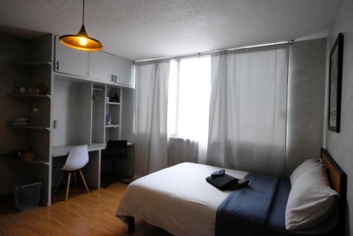 Comfortable & Private Studio-18 min Airport, Roma, Zocalo 6 in Mexico City, Mexico