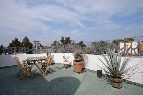 Comfortable & Private Studio-18 min Airport, Roma, Zocalo 6 in Mexico City, Mexico