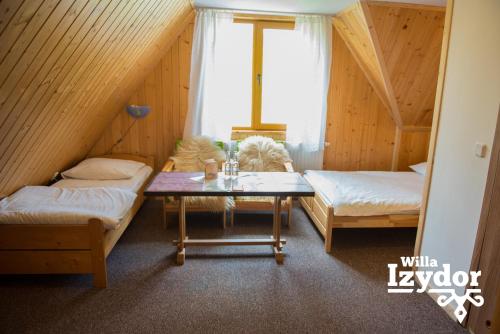 Quadruple Room image 2