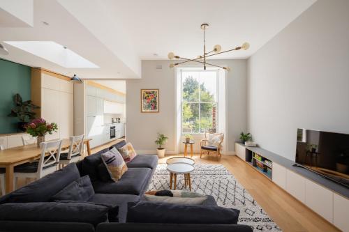 Spacious apartment with terrace, Londyn