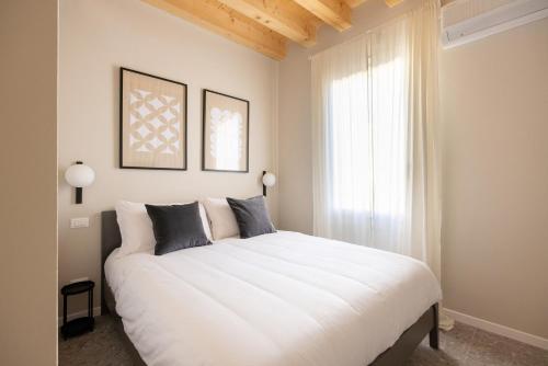 Palazzo Cividale - Central Luxury Suite 03