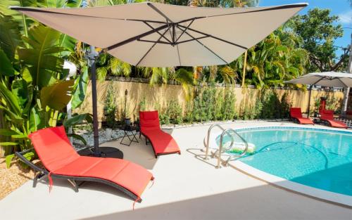 편의 시설/서비스, Garden of Manors - Men Only Clothing Optional Boutique Guesthouse in Florida in 윌턴 매너스