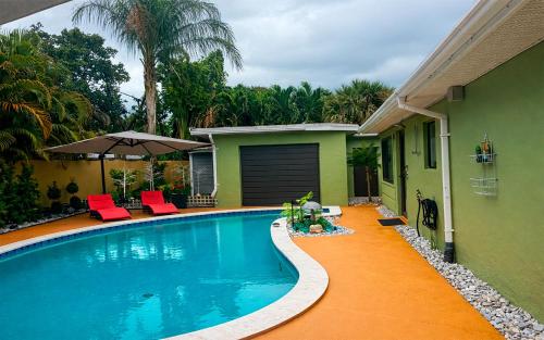 편의 시설/서비스, Garden of Manors - Men Only Clothing Optional Boutique Guesthouse in Florida in 윌턴 매너스