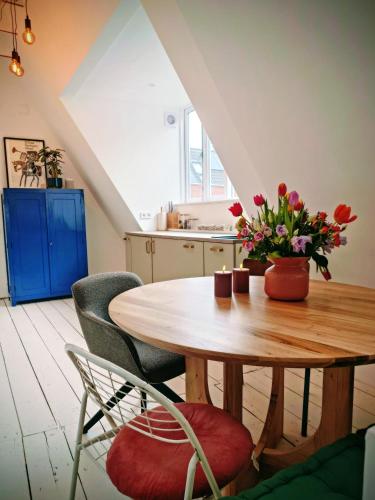 B&B Chez Nini - Luxury City Loft --AIRCONDITIONING-- in Binnenstad-Noord