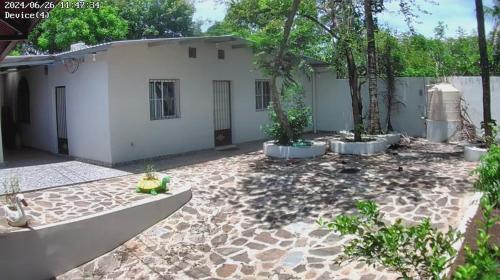 La Casita Cruz in Comalapa