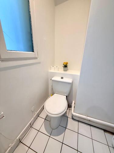 Appartement Monthiers Paris - image 3
