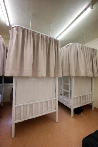 Beds Friends Phi Phi Hostel - Party Hostel Room Type - Bed in 12-Bed Mixed Dormitory Room
