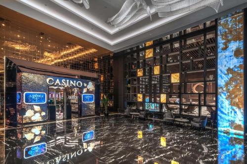Grand Sapphire Casino, High Floor, Sea View in Trikomo (Iskele)