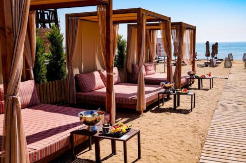 Grand Sapphire Casino, High Floor, Sea View in Trikomo (Iskele)