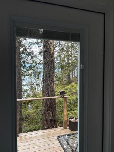 Skats, Forest Nook in Ainsworth Hot Springs (BC)