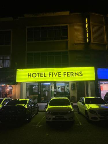 Hotel Five Ferns Bangi in Bandar Baru Bangi