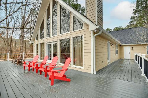 Buckhead Home with On-Site Lake Oconee Access! in 格林斯伯勒