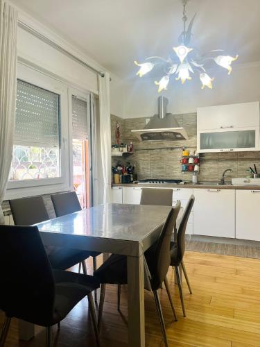 로마 Suite AeF Lido di Ostia 4성급 싱글룸 레스토랑