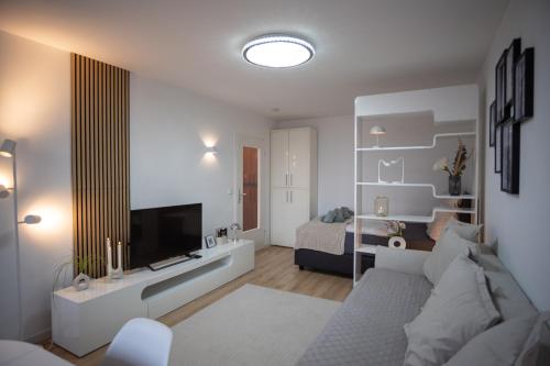 Cozy apartment with pool I U-Bahn