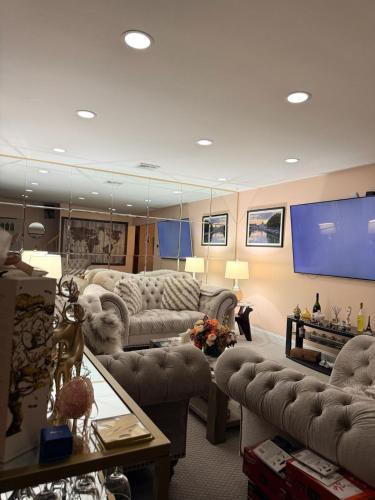 House For Rent Near MetLife Stadium in Hasbrouck Heights